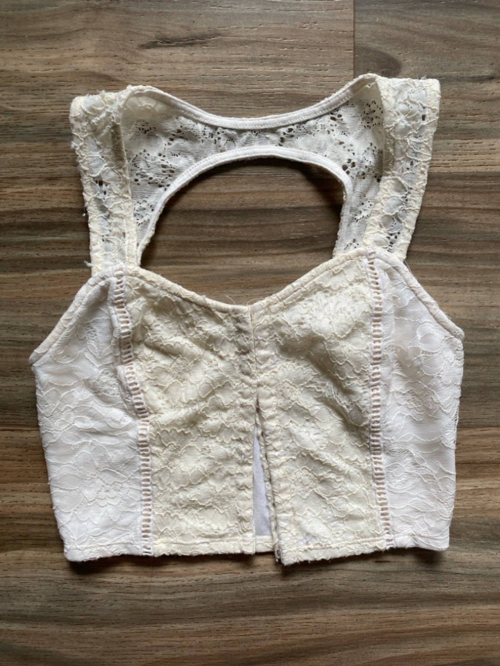 Kimchi Blue Cream Lace Crop Top Small